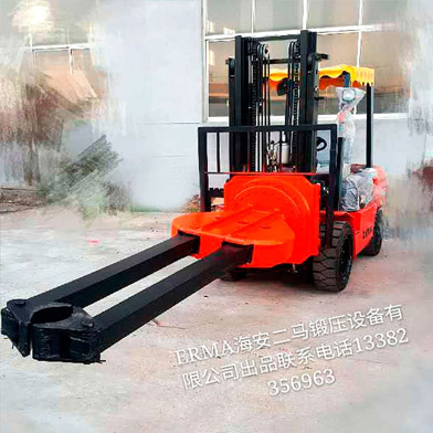 無軌鍛造裝取料機